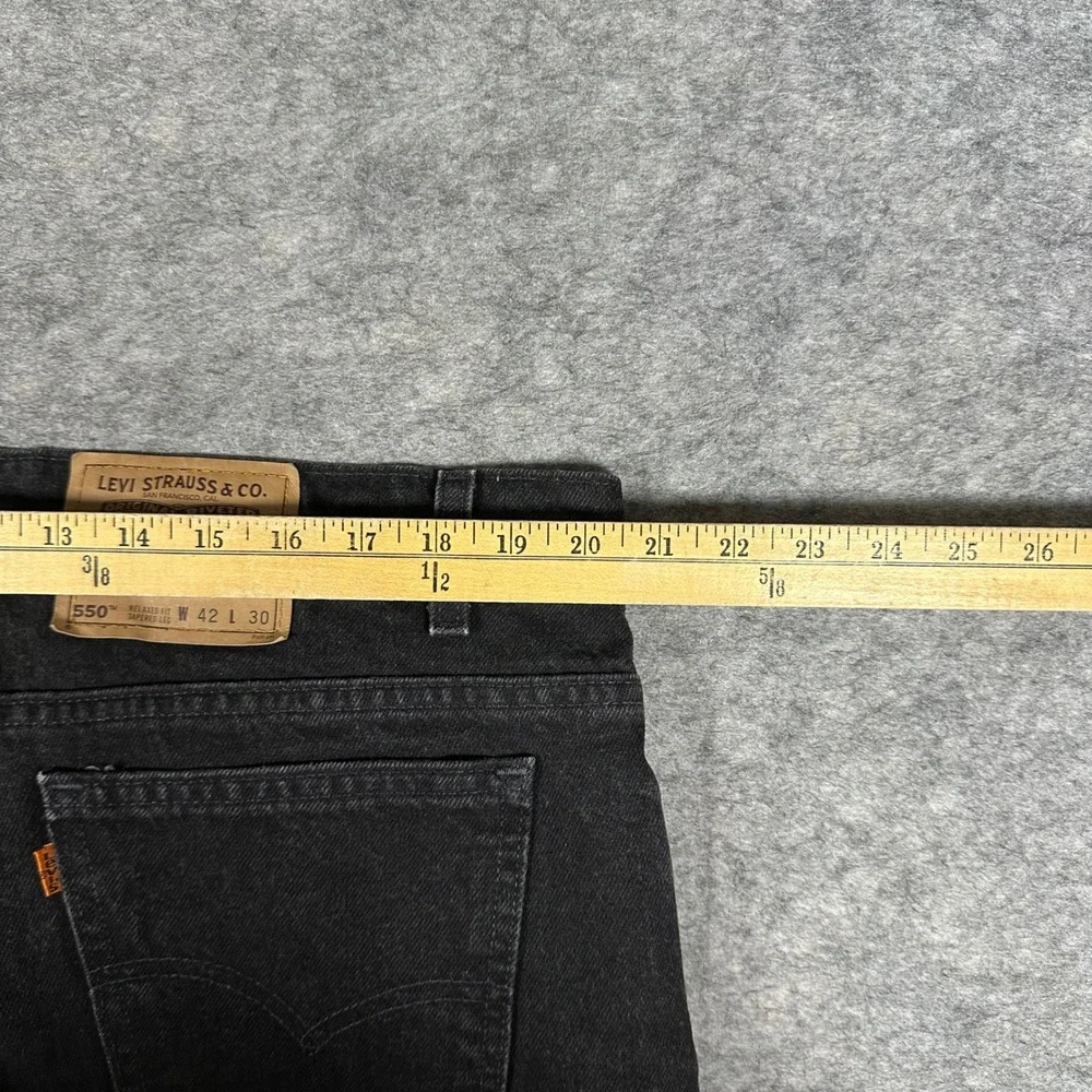 Levis measurements waist